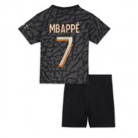 Camisa de Futebol Paris Saint-Germain Kylian Mbappe #7 Equipamento Alternativo Infantil 2023-24 Manga Curta (+ Calças curtas)